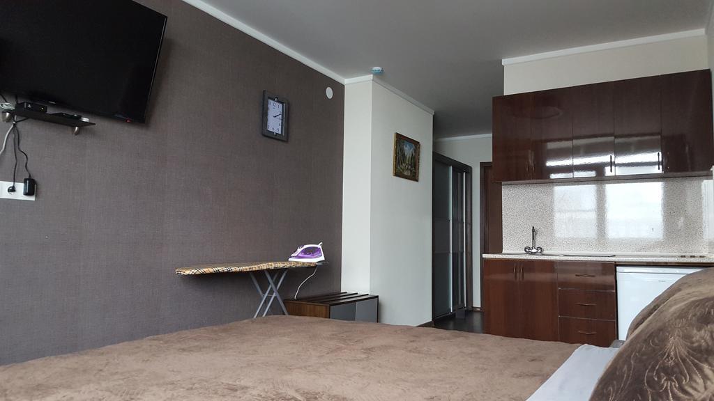 Mimino Apartment Deluxe First Line  Batoumi Chambre photo